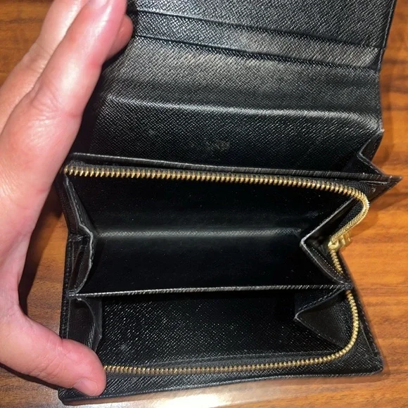 Louis Vuitton Epi Authentic Porte Monnaie Billets Tresor Leather Wallet MI1927